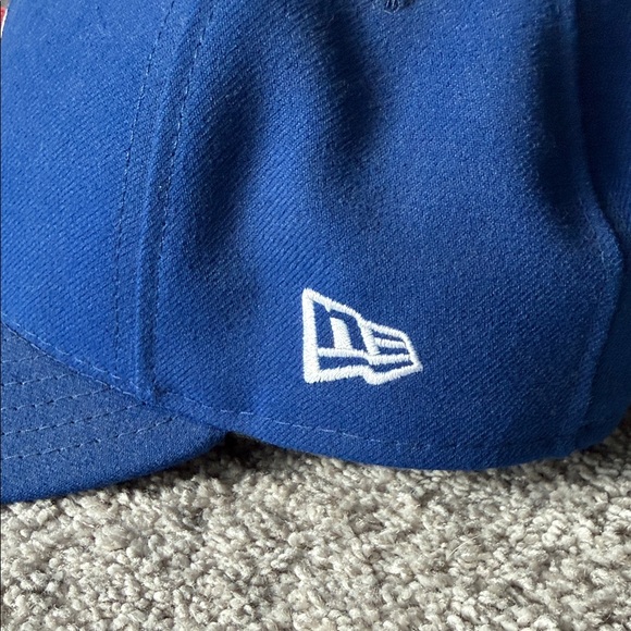 New Era Royal Blue Cubs World Series Champions Cap - 7.5 - Picture 3 of 4